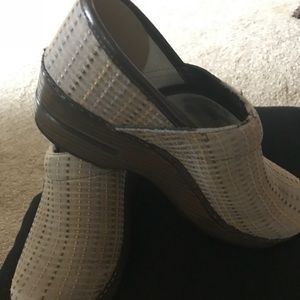 Dansko size 8
